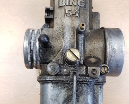 Vergaser Reinigung mit Ultraschall (vorher) Motorrad Teile reinigen mit Ultraschall, Vergaser reinigen Ultraschallgerät, Motorradwerkstatt Lemgo